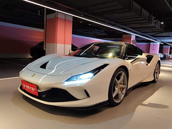Ferrari F8, 2022 — купить в Кирове под ключ