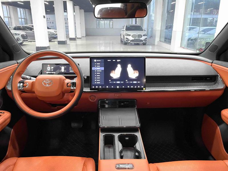 Toyota bZ3X, 2025 — фото 7 из 12