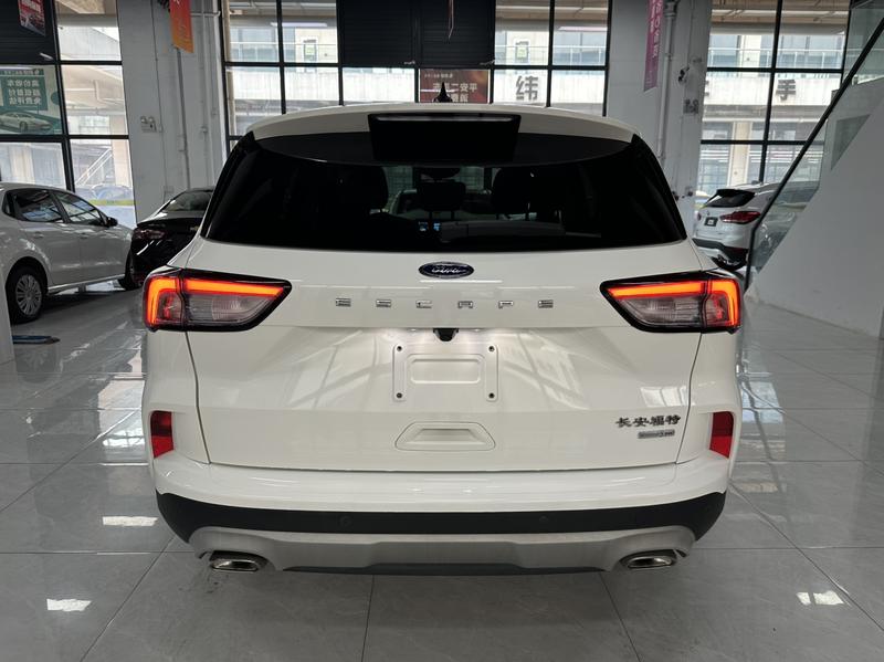 Ford Escape, 2022 — фото 5 из 12