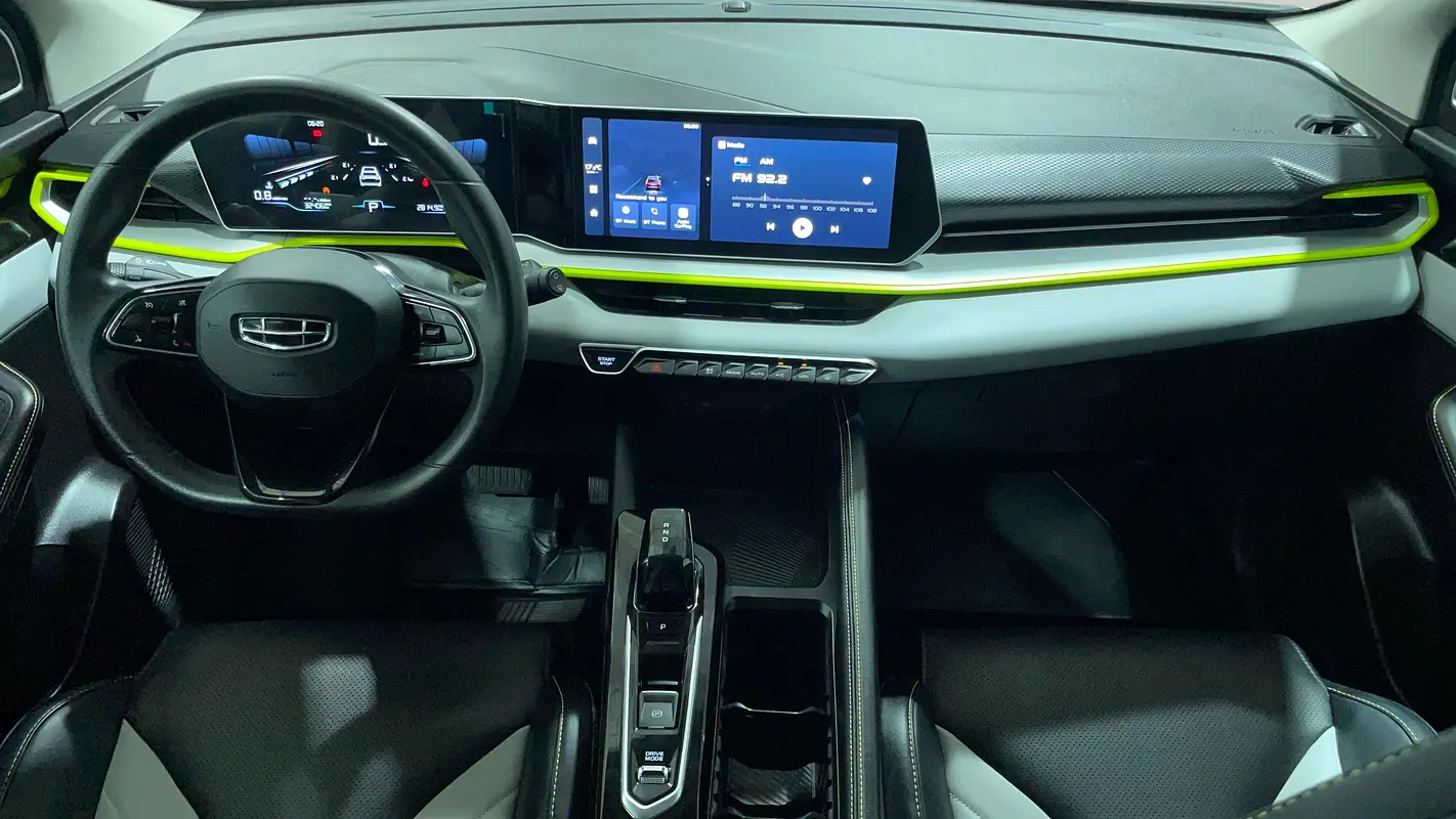 Geely Coolray, 2025 — фото 7 из 10