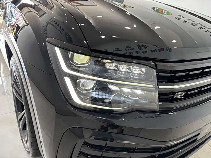 Volkswagen Teramont X, 2024 — фото 8 из 9