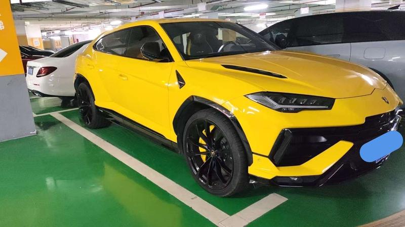 Lamborghini Urus, 2022 — фото 2 из 5