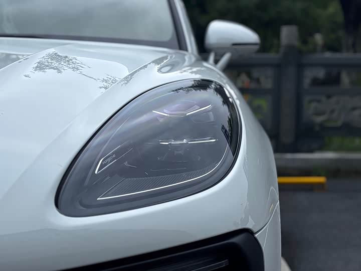 Porsche Macan, 2022 — фото 7 из 9