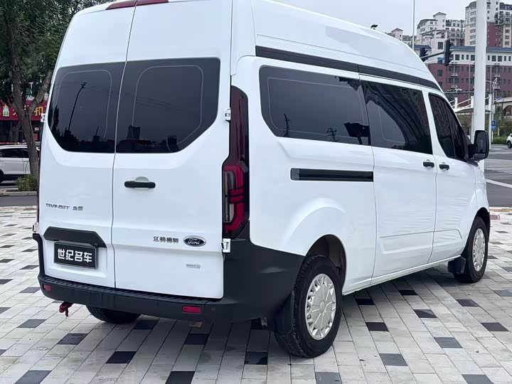 Ford Transit, 2023 — фото 8 из 9