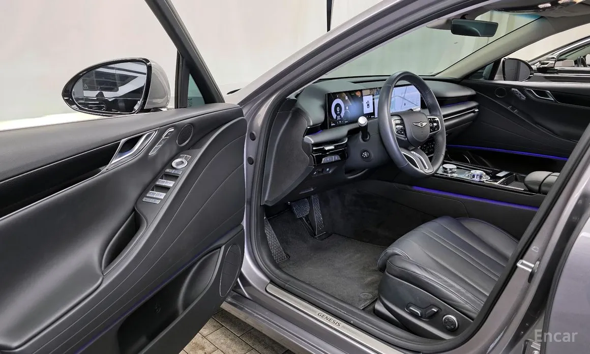 Genesis G80, 2023 — фото 10 из 12