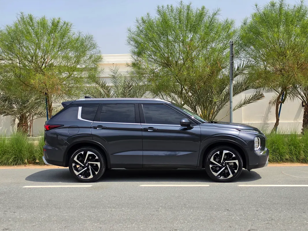 Mitsubishi Outlander, 2025 — фото 8 из 10