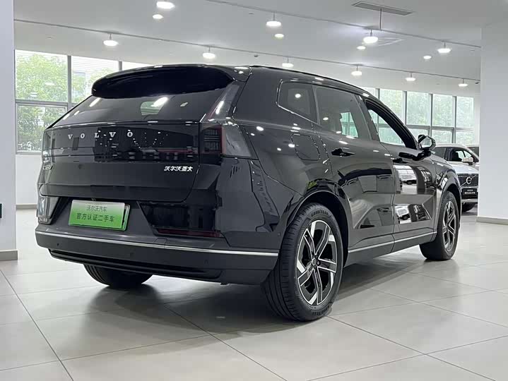 Volvo XC70 Hybrid, 2025 — фото 6 из 9