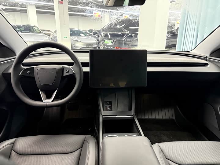 Tesla Model 3, 2025 — фото 4 из 9
