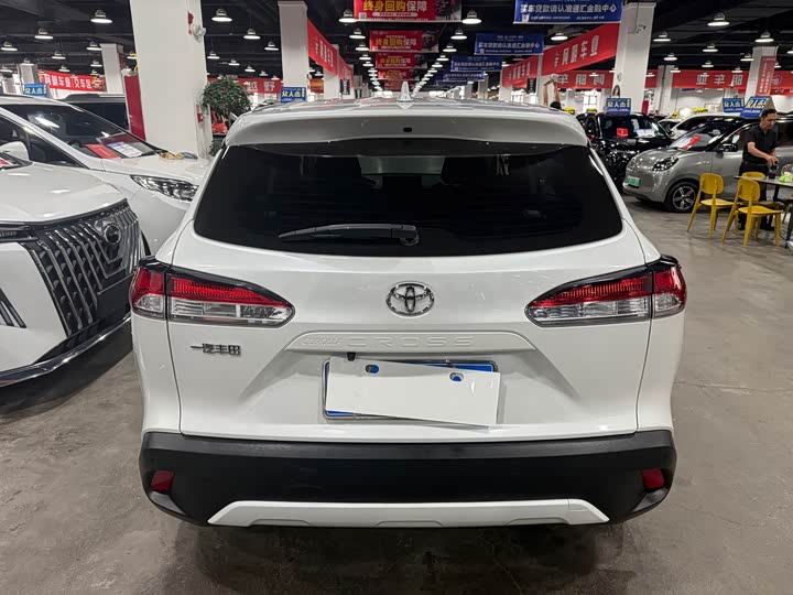 Toyota Corolla Cross, 2023 — фото 4 из 9