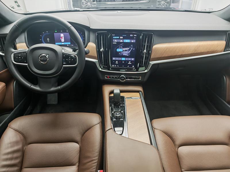 Volvo S90, 2025 — фото 9 из 12