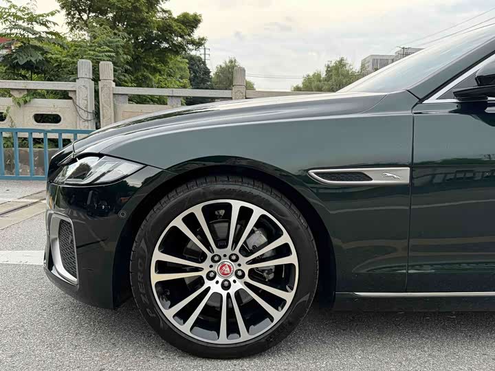 Jaguar XF L, 2024 — фото 6 из 9