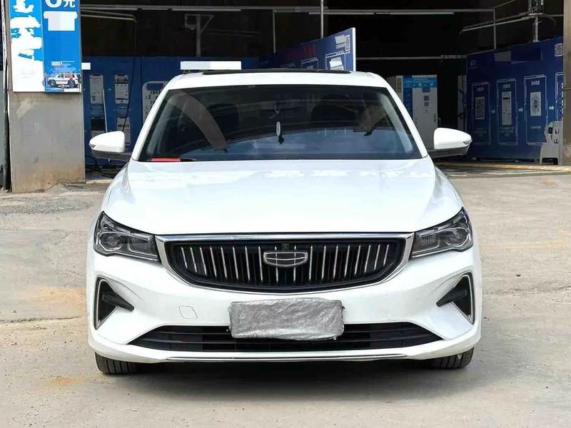 Geely Emgrand, 2021 — фото 2 из 12