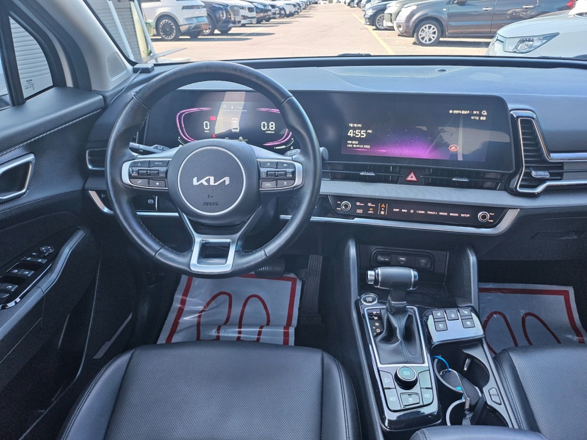 Kia Sportage, 2023 — фото 8 из 12