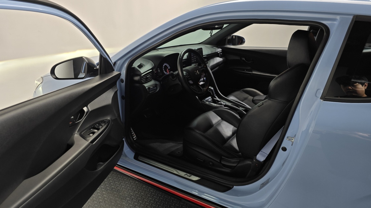 Hyundai Veloster, 2022 — фото 9 из 12