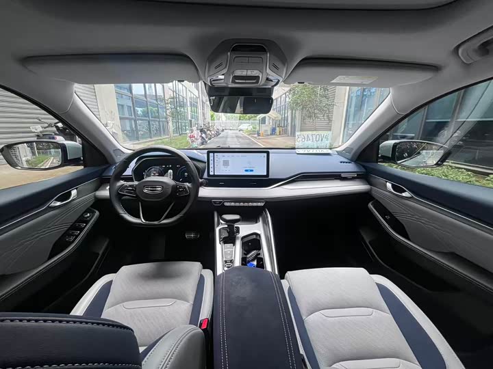 Geely Preface, 2022 — фото 9 из 9