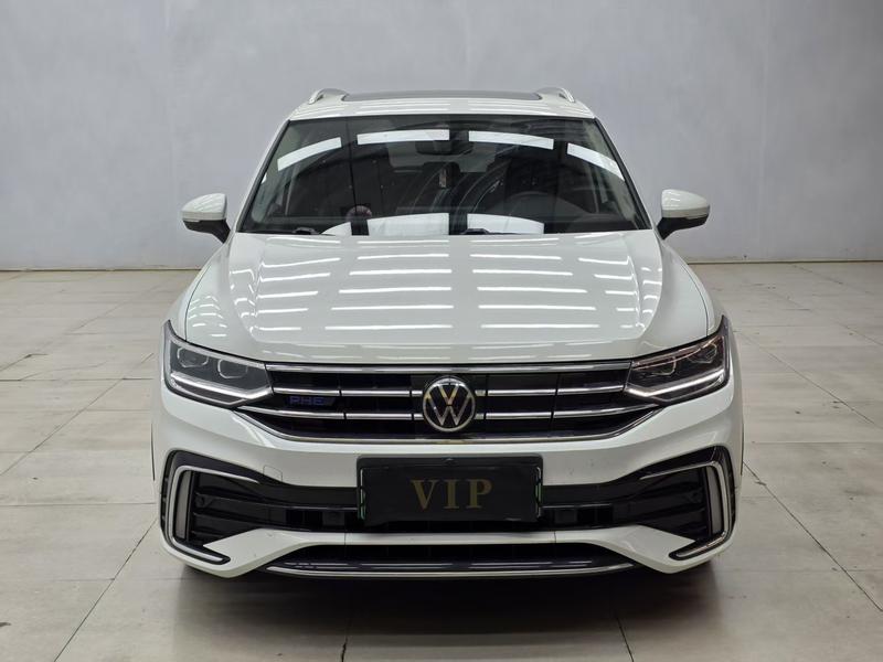 Volkswagen Tiguan L Hybrid, 2024 — фото 2 из 9