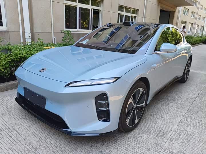 Nio ET5, 2025 — фото 2 из 9