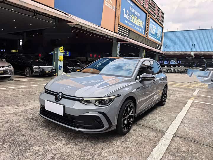 Volkswagen Golf, 2023 — купить в Туле под ключ