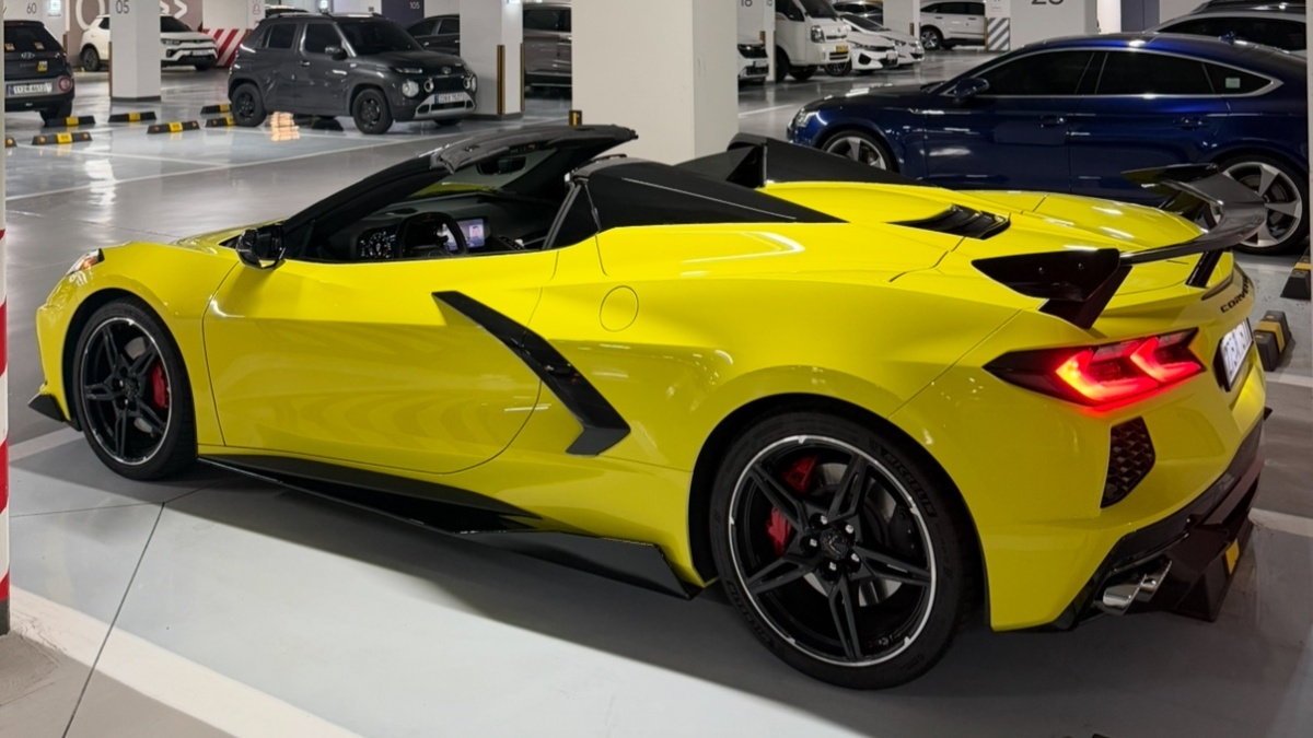 Chevrolet Corvette, 2023 — фото 8 из 12