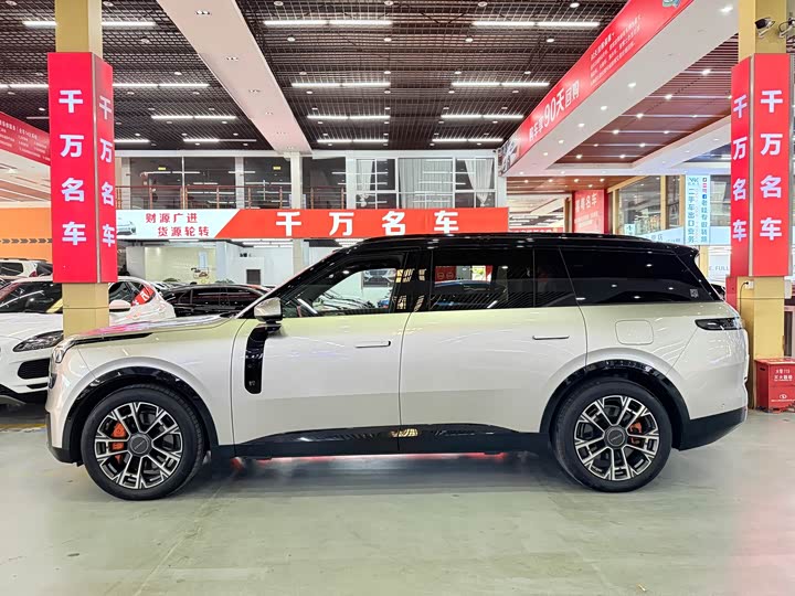 Lynk & Co 900, 2025 — фото 3 из 9
