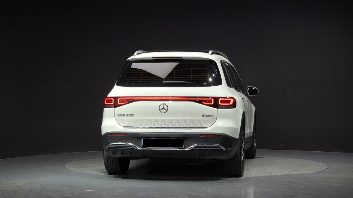 Mercedes-Benz EQB, 2022 — фото 4 из 12