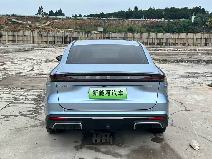 Geely Galaxy L6, 2024 — фото 9 из 9