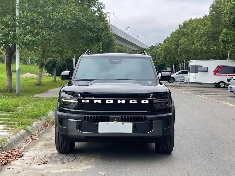 Ford Bronco Hybrid/EV, 2025 — фото 2 из 12