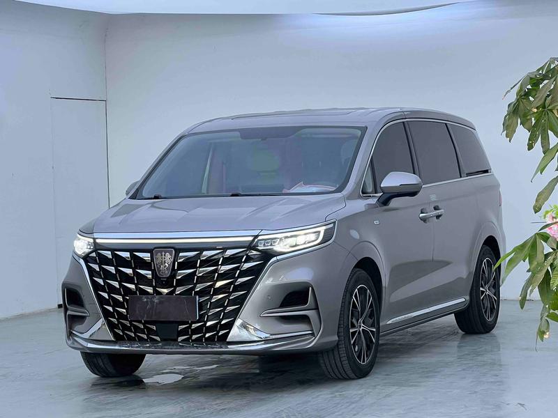 Roewe iMax 8, 2023 — купить в Казани под ключ