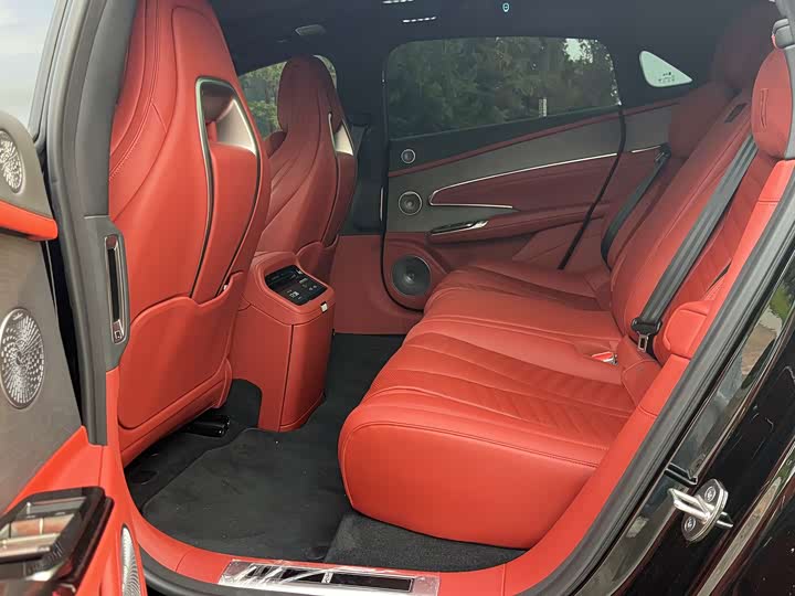 BYD Yangwang U7, 2025 — фото 5 из 9