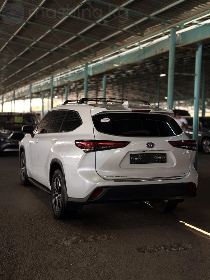 Toyota Highlander, 2022 — фото 4 из 8