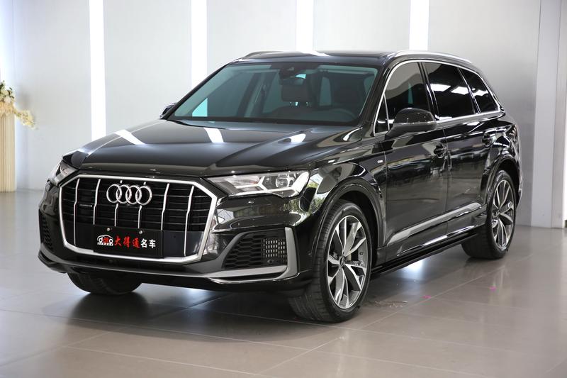 Audi Q7, 2022 — купить в Перми под ключ