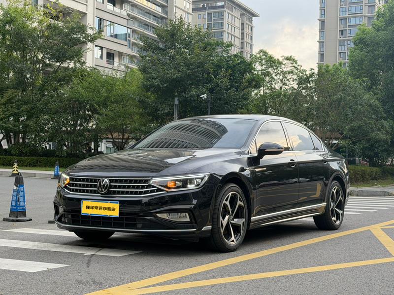 Volkswagen Magotan, 2023 — купить в Санкт-Петербурге под ключ