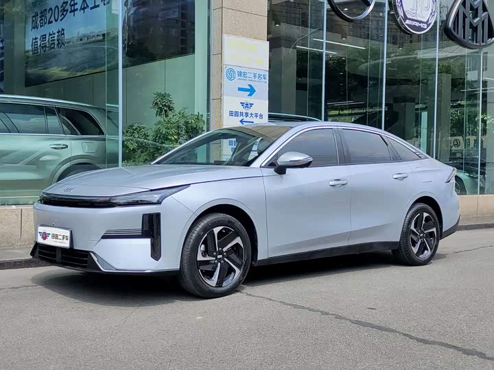 Geely Galaxy L6, 2025 — купить в Нижнем Новгороде под ключ