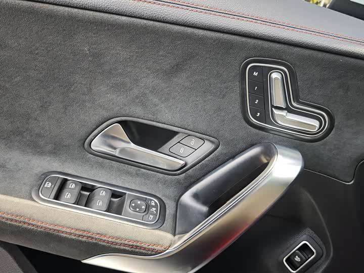 Mercedes-Benz CLA-Class, 2023 — фото 7 из 9