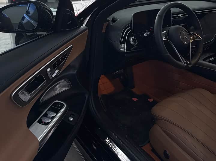 Mercedes-Benz E-Class, 2024 — фото 6 из 9
