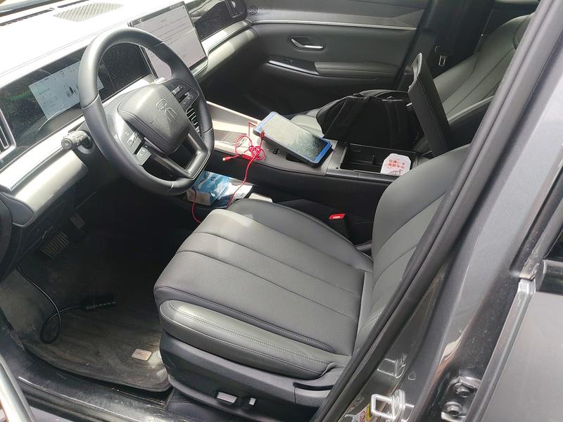 BYD Song Pro Hybrid, 2025 — фото 10 из 12