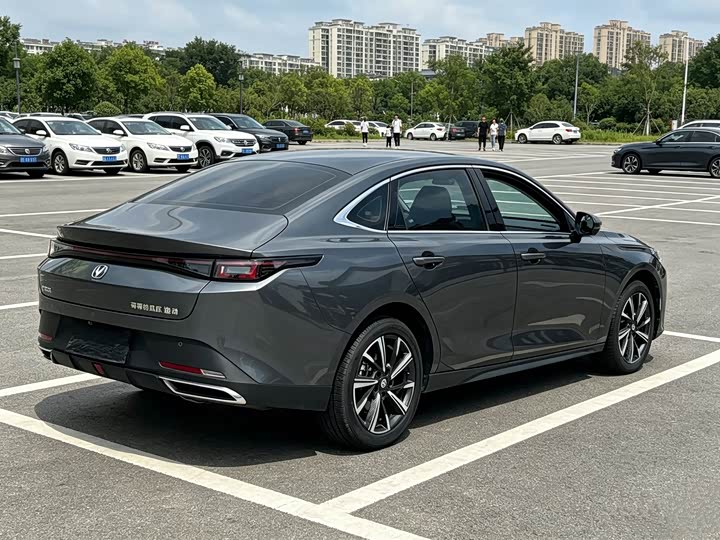Changan Eado Plus, 2025 — фото 3 из 9
