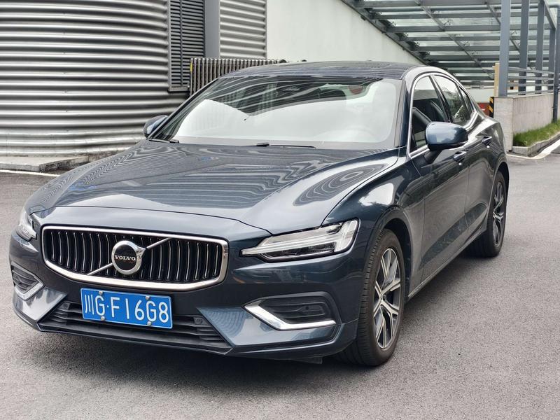 Volvo S60, 2024 — купить в Санкт-Петербурге под ключ