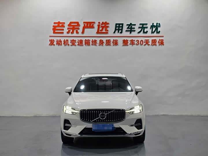 Volvo XC60, 2022 — фото 3 из 9