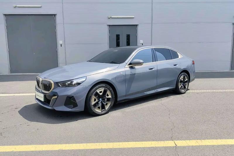 BMW i5, 2025 — купить в Уфе под ключ