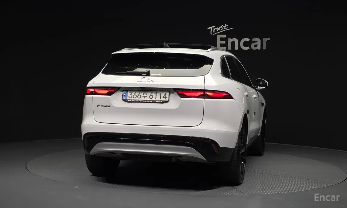 Jaguar F-Pace, 2023 — фото 4 из 12