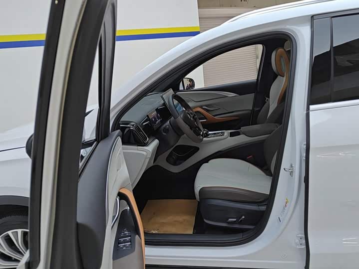 BYD Song Pro Hybrid, 2022 — фото 9 из 9