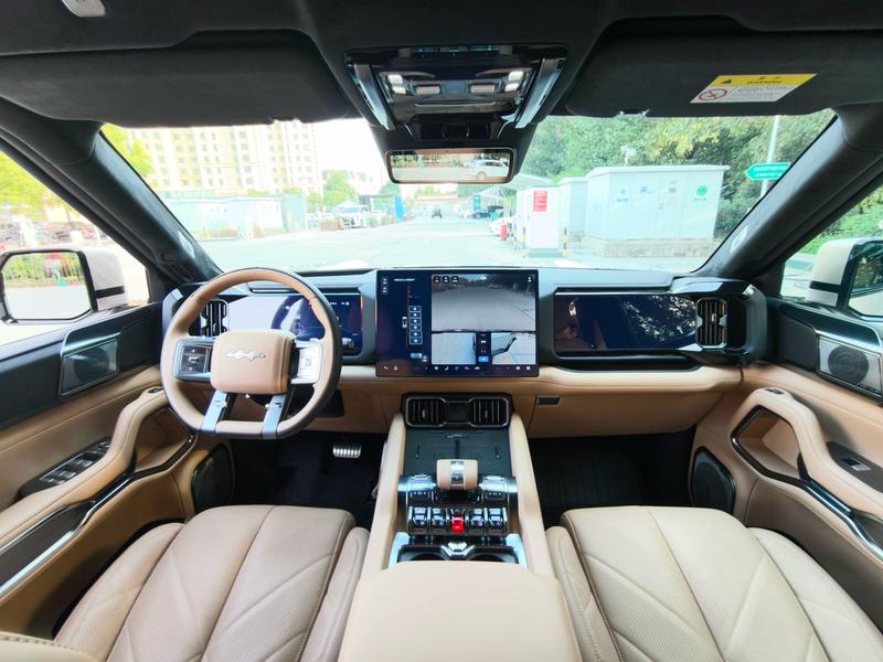 BYD FangChengBao Leopard 8, 2025 — фото 7 из 10