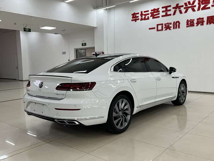 Volkswagen CC, 2022 — фото 7 из 9