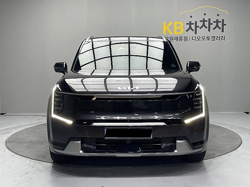 Kia EV9, 2024 — фото 3 из 12