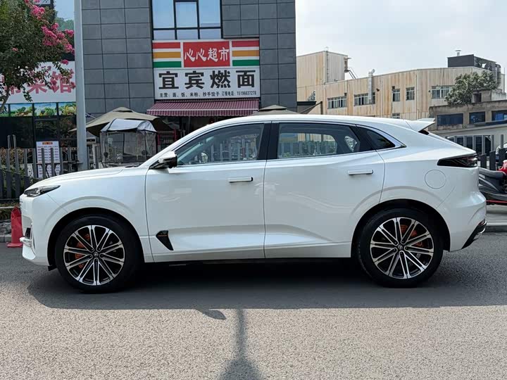 Changan UNI-K Hybrid, 2026 — фото 3 из 9