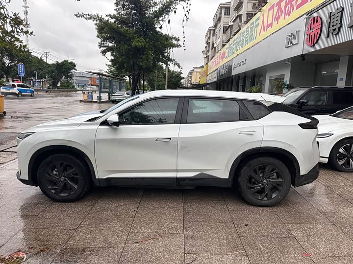 Dongfeng Aeolus Sky EV01, 2024 — фото 3 из 9