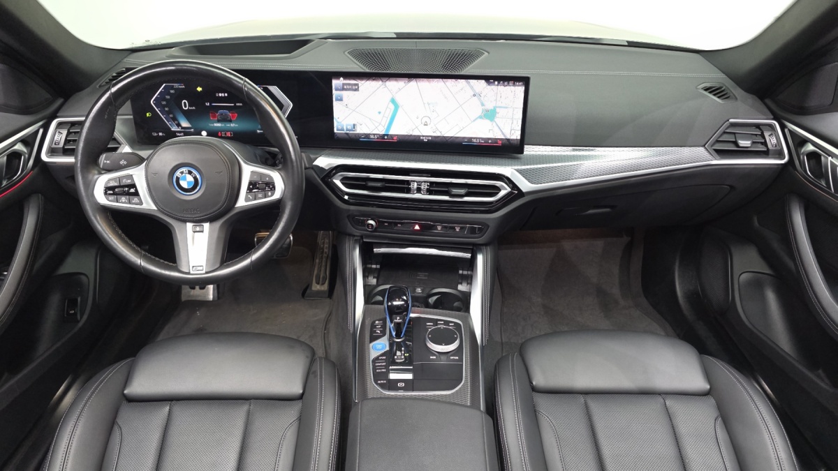 BMW i4, 2022 — фото 7 из 12