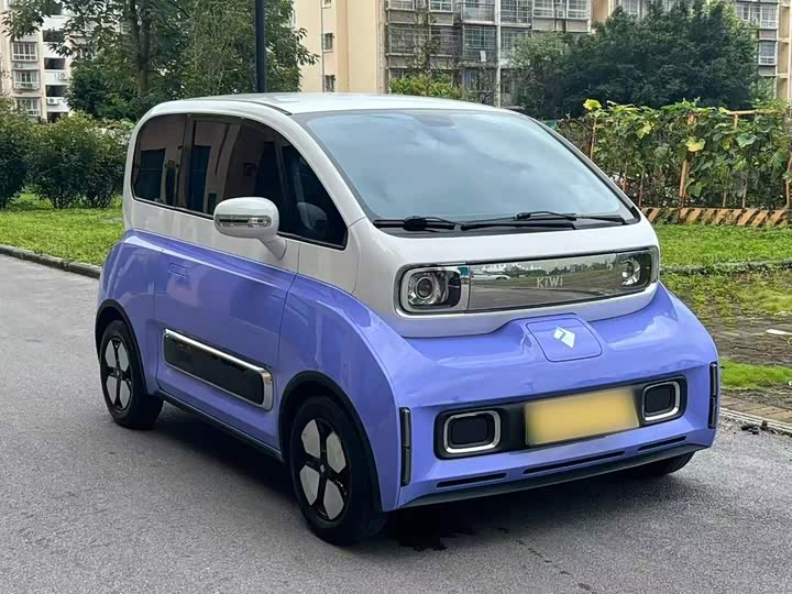 Baojun KiWi EV, 2024 — фото 4 из 9