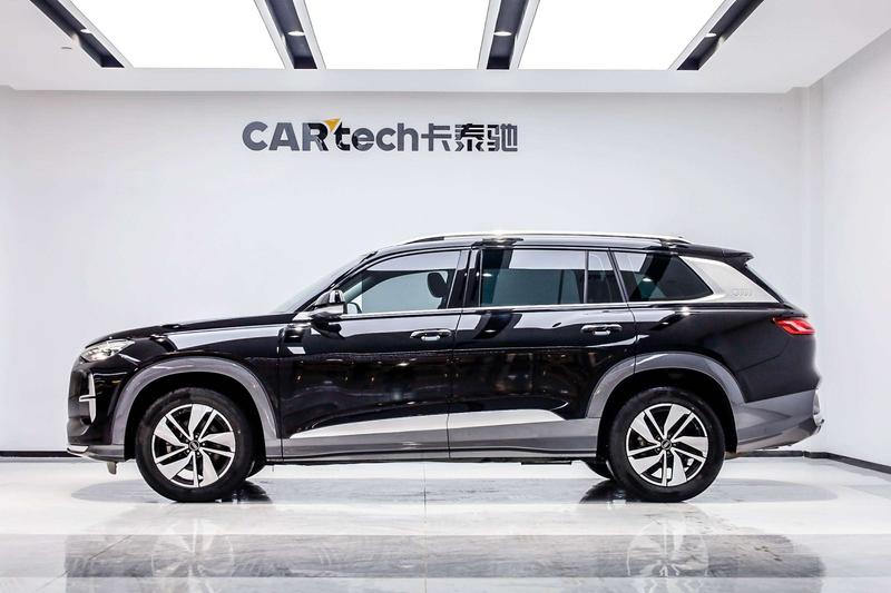 Audi Q6, 2023 — фото 3 из 12